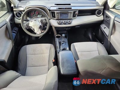 Zdjęcie 8 z 13 samochodu: 2015 TOYOTA RAV4 LE VIN:JTMBFREV6FD134691 - miniatura