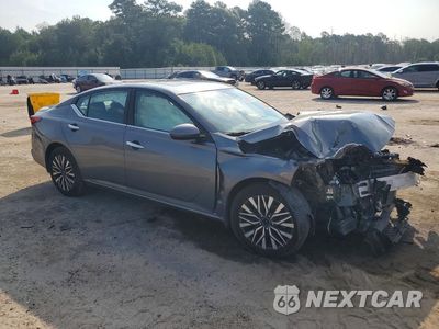 Czwarte zdjęcie samochodu z boku: 2023 NISSAN ALTIMA SV VIN:1N4BL4DV6PN308256 - miniatura