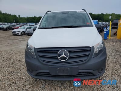 Piąte zdjęcie samochodu w środku: 2022 MERCEDES-BENZ METRIS VIN:W1YV0BEY4N4155632 - miniatura