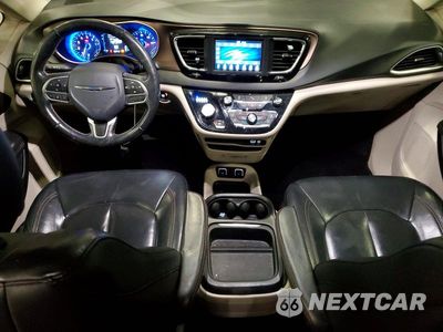 Zdjęcie 8 z 13 samochodu: 2018 CHRYSLER PACIFICA TOURING L VIN:2C4RC1BG3JR144373 - miniatura
