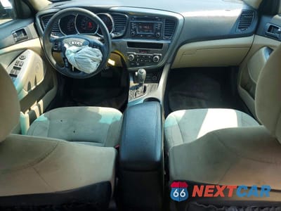 Zdjęcie 8 z 12 samochodu: 2013 KIA OPTIMA LX VIN:5XXGM4A70DG211306 - miniatura