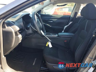 Zdjęcie 7 z 12 samochodu: 2025 NISSAN SENTRA SV VIN:3N1AB8CV5SY351776 - miniatura
