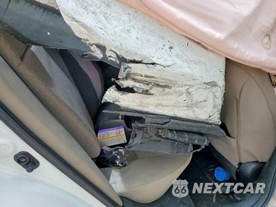 Zdjęcie 10 z 12 samochodu: 2015 HONDA CIVIC LX VIN:19XFB2F50FE111909 - miniatura