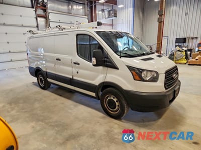 Czwarte zdjęcie samochodu z boku: 2019 FORD TRANSIT T-150 VIN:1FTYE1ZM4KKA83567 - miniatura