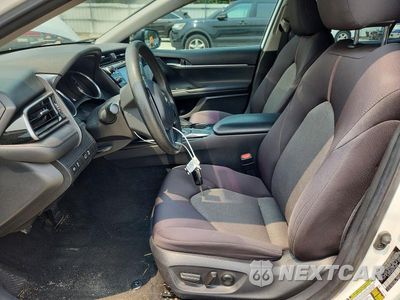 Zdjęcie 7 z 13 samochodu: 2019 TOYOTA CAMRY LE VIN:4T1B11HK0KU773592 - miniatura