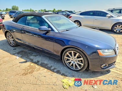 Czwarte zdjęcie samochodu z boku: 2010 AUDI A5 PREMIUM PLUS VIN:WAULFAFHXAN012477 - miniatura