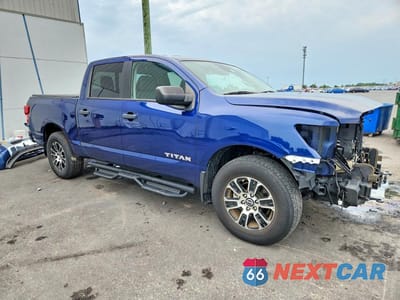 Czwarte zdjęcie samochodu z boku: 2024 NISSAN TITAN SV VIN:1N6AA1ED1RN106215 - miniatura