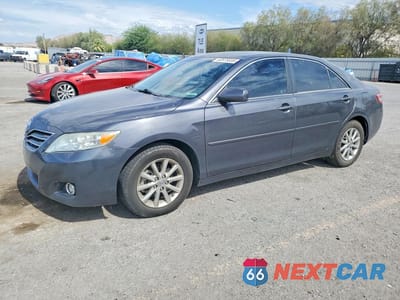 2011 TOYOTA CAMRY XLE V6 4T1BK3EK1BU119469 - główne zdjęcie licytacji z USA - miniatura