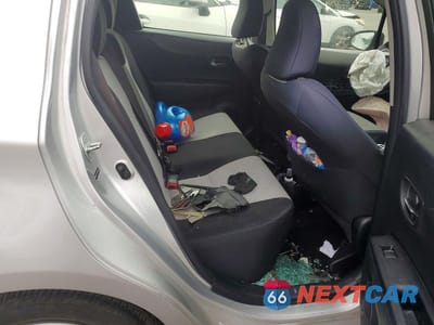 Zdjęcie 10 z 12 samochodu: 2013 TOYOTA YARIS 5-DOOR LE VIN:JTDKTUD30DD569974 - miniatura