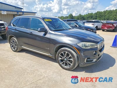 Czwarte zdjęcie samochodu z boku: 2015 BMW X5 XDRIVE35I VIN:5UXKR0C54F0P16378 - miniatura