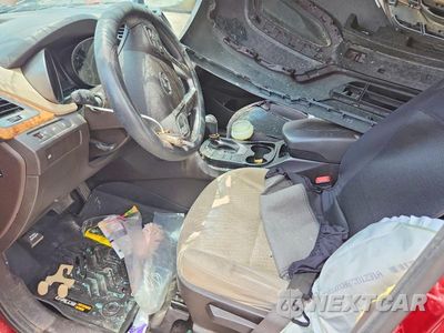 Zdjęcie 7 z 13 samochodu: 2016 HYUNDAI SANTA FE SPORT 2.4L VIN:5XYZT3LB4GG350457 - miniatura