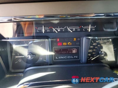 Zdjęcie 9 z 12 samochodu: 2011 LINCOLN NAVIGATOR L VIN:5LMJJ3J57BEJ00432 - miniatura
