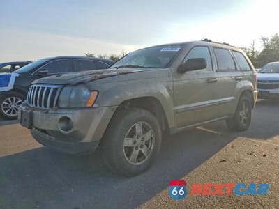 2005 JEEP GRAND CHEROKEE LAREDO 1J4HR48N75C702767 - główne zdjęcie licytacji z USA - miniatura
