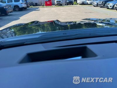 Zdjęcie 13 z 14 samochodu: 2017 LEXUS LX 570 VIN:JTJHY7AX1H4231829 - miniatura
