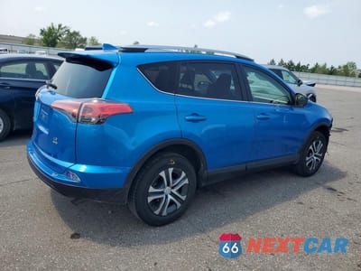 Trzecie zdjęcie samochodu z tyłu: 2018 TOYOTA RAV4 LE VIN:JTMBFREVXJJ746614 - miniatura