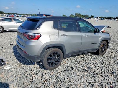 Trzecie zdjęcie samochodu z tyłu: 2022 JEEP COMPASS LATITUDE VIN:3C4NJCBB0NT199077 - miniatura