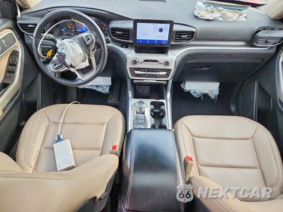 Zdjęcie 8 z 13 samochodu: 2020 FORD EXPLORER XLT VIN:1FMSK8DH3LGC19236 - miniatura