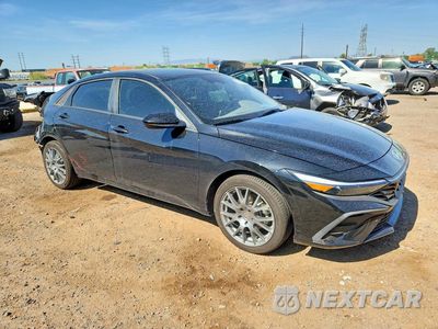 Czwarte zdjęcie samochodu z boku: 2025 HYUNDAI ELANTRA SEL SPORT VIN:KMHLM4DG4SU957366 - miniatura