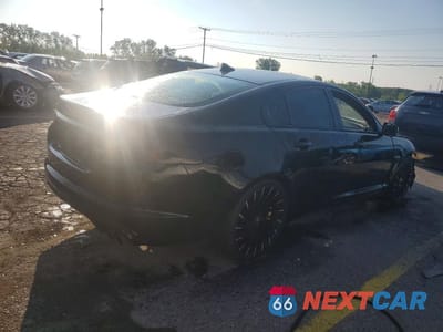 Trzecie zdjęcie samochodu z tyłu: 2015 JAGUAR XF SUPERCHARGED VIN:SAJWA0HP2FMU46906 - miniatura