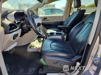 Zdjęcie 7 z 13 samochodu: 2018 CHRYSLER PACIFICA LIMITED VIN:2C4RC1GG3JR245891 - miniatura