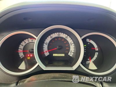 Zdjęcie 9 z 12 samochodu: 2015 TOYOTA TACOMA V6 VIN:3TMLU4ENXFM184477 - miniatura