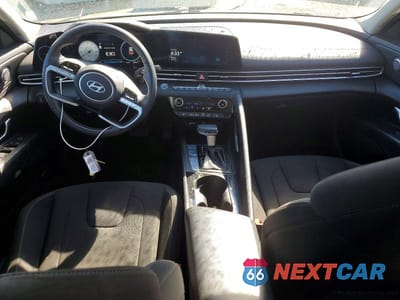 Zdjęcie 8 z 12 samochodu: 2025 HYUNDAI ELANTRA SEL VIN:KMHLS4DG2SU856297 - miniatura