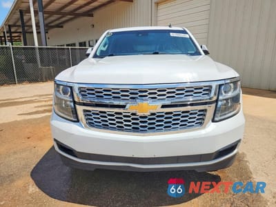Piąte zdjęcie samochodu w środku: 2015 CHEVROLET SUBURBAN C1500 LS VIN:1GNSCHKC0FR250632 - miniatura