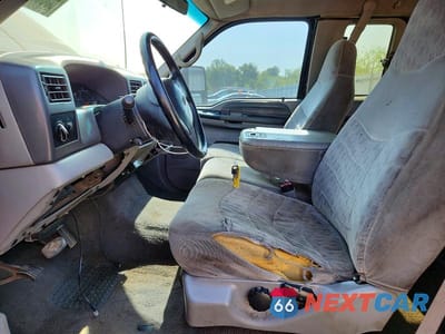 Zdjęcie 7 z 12 samochodu: 2000 FORD F250 SUPER DUTY VIN:1FTNX20S5YEA47618 - miniatura