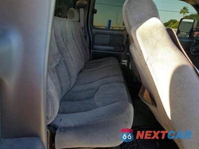 Zdjęcie 10 z 12 samochodu: 2003 GMC NEW SIERRA K1500 VIN:1GTEK19TX3E225746 - miniatura