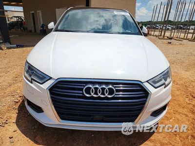Piąte zdjęcie samochodu w środku: 2017 AUDI A3 PREMIUM VIN:WAUAUGFFXH1052638 - miniatura