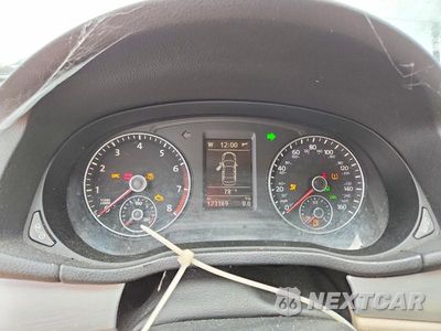 Zdjęcie 9 z 12 samochodu: 2013 VOLKSWAGEN PASSAT SE VIN:1VWBH7A3XDC119890 - miniatura