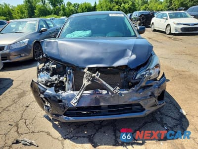 Piąte zdjęcie samochodu w środku: 2012 SUBARU IMPREZA PREMIUM VIN:JF1GJAD68CH016569 - miniatura