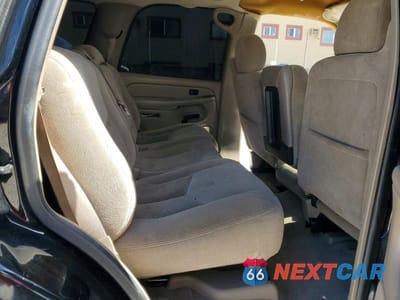 Zdjęcie 10 z 13 samochodu: 2004 CHEVROLET TAHOE C1500 VIN:1GNEC13V34J154462 - miniatura