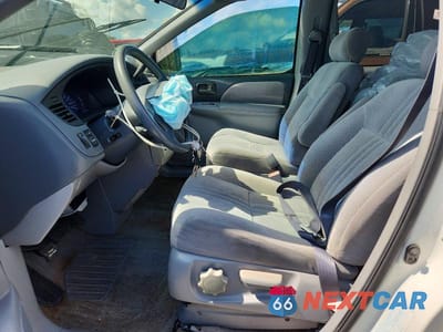 Zdjęcie 7 z 13 samochodu: 2002 TOYOTA SIENNA CE VIN:4T3ZF19C62U495974 - miniatura