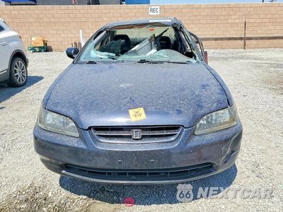 Piąte zdjęcie samochodu w środku: 2000 HONDA ACCORD EX VIN:1HGCG3176YA008942 - miniatura