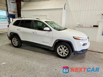 Czwarte zdjęcie samochodu z boku: 2018 JEEP CHEROKEE LATITUDE VIN:1C4PJMCX7JD501702 - miniatura