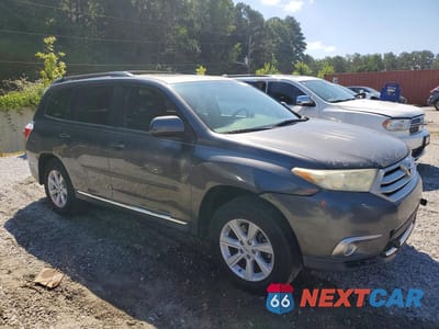 Czwarte zdjęcie samochodu z boku: 2012 TOYOTA HIGHLANDER SE VIN:5TDZK3EH3CS077531 - miniatura