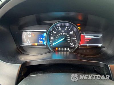 Zdjęcie 8 z 10 samochodu: 2017 FORD EXPLORER XLT VIN:1FM5K8D88HGA45670 - miniatura