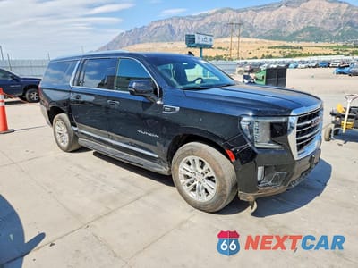 Czwarte zdjęcie samochodu z boku: 2021 GMC YUKON XL K1500 SLT VIN:1GKS2GKD1MR465596 - miniatura