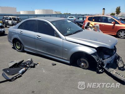 Czwarte zdjęcie samochodu z boku: 2012 MERCEDES-BENZ C 250 VIN:WDDGF4HB8CR233852 - miniatura
