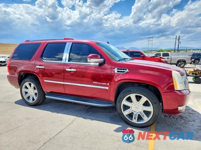 Czwarte zdjęcie samochodu z boku: 2009 CADILLAC ESCALADE VIN:1GYFK13289R248488 - miniatura