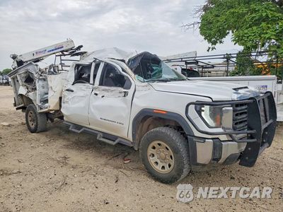 Czwarte zdjęcie samochodu z boku: 2024 GMC SIERRA K2500 AT4 VIN:1GT49LEY1RF217428 - miniatura