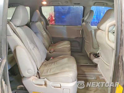 Zdjęcie 11 z 14 samochodu: 2014 TOYOTA SIENNA XLE 7-PASSENGER VIN:5TDDK3DC6ES084086 - miniatura