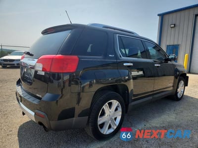 Trzecie zdjęcie samochodu z tyłu: 2010 GMC TERRAIN SLT VIN:2CTFLJEY7A6341916 - miniatura