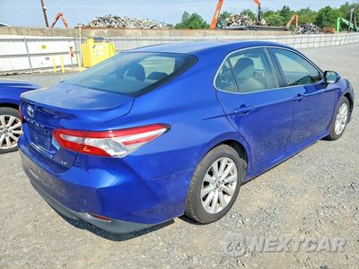 Trzecie zdjęcie samochodu z tyłu: 2018 TOYOTA CAMRY LE VIN:JTNB11HK0J3011187 - miniatura