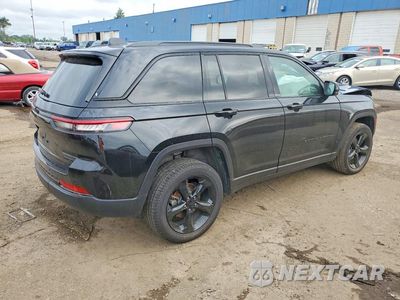 Trzecie zdjęcie samochodu z tyłu: 2025 JEEP GRAND CHEROKEE LIMITED VIN:1C4RJHBG8SC333836 - miniatura