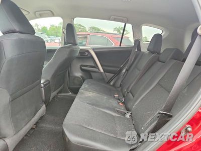 Zdjęcie 11 z 13 samochodu: 2018 TOYOTA RAV4 LE VIN:2T3BFREV5JW729642 - miniatura