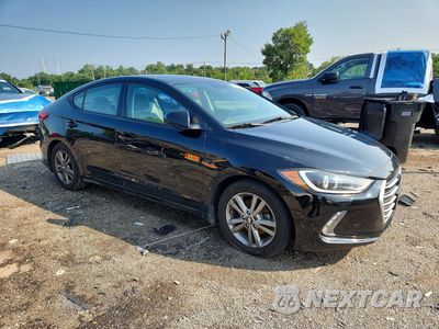 Czwarte zdjęcie samochodu z boku: 2018 HYUNDAI ELANTRA VALUE EDITION VIN:5NPD84LF8JH232965 - miniatura