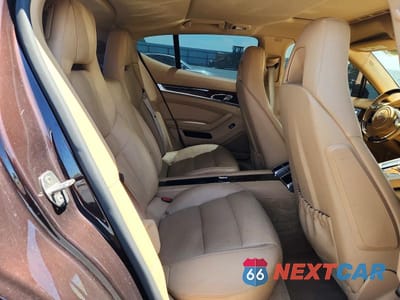 Zdjęcie 10 z 12 samochodu: 2014 PORSCHE PANAMERA 2 VIN:WP0AA2A76EL014077 - miniatura