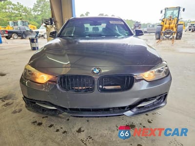 Piąte zdjęcie samochodu w środku: 2014 BMW 328 I VIN:WBA3A5C54EP600109 - miniatura